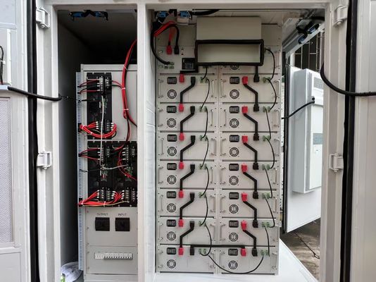 Embarque AC400V Sistema de armazenamento de energia de bateria BESS com tolerância de alta temperatura e tecnologia de bateria de íons de lítio
